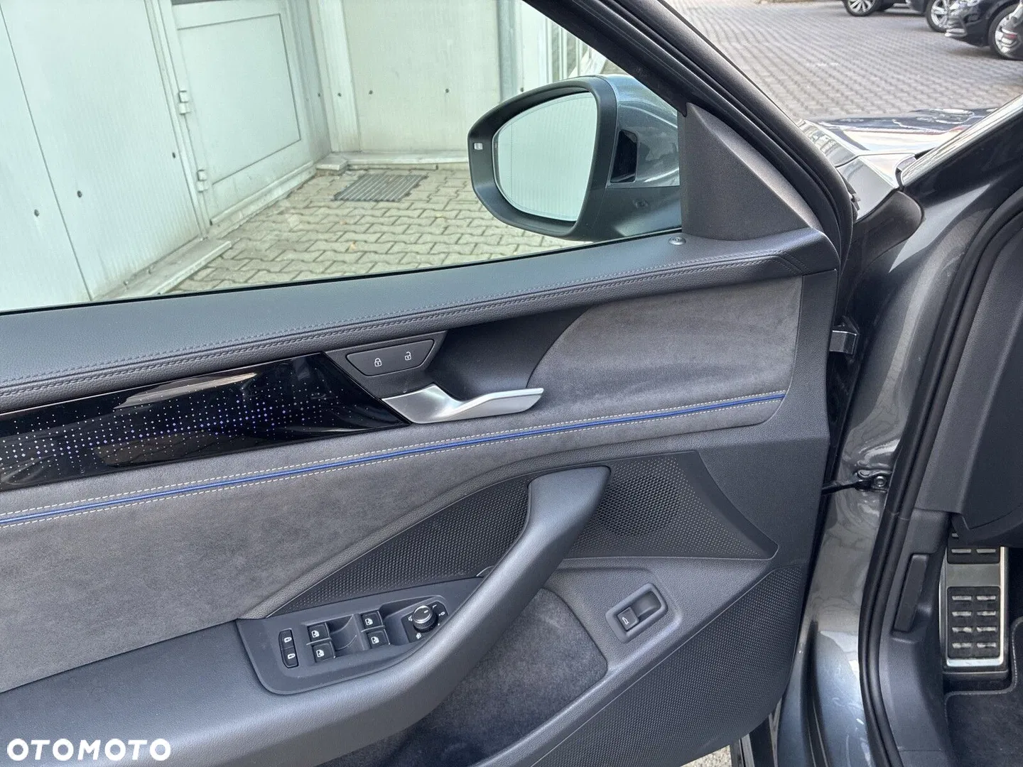 2025 Volkswagen Passat Variant 2.0 TDI SCR R-Line Plus DSG, photograph 11