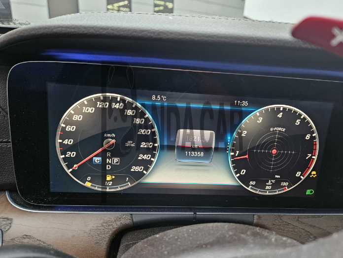 2019 Mercedes-Benz E300, photograph 5