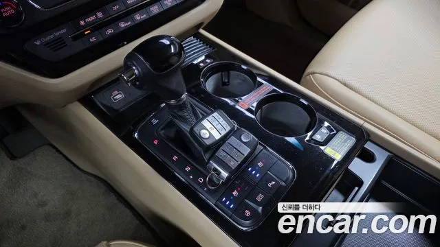2015 Kia Canival 9-seater Hi-Limousine, photograph 11