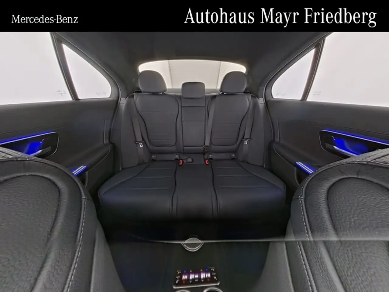 2025 Mercedes-Benz C 300 C 300 AMG+PANO+HEAD+AHK+STANDHEI+360GUARD+BURMES, photograph 6