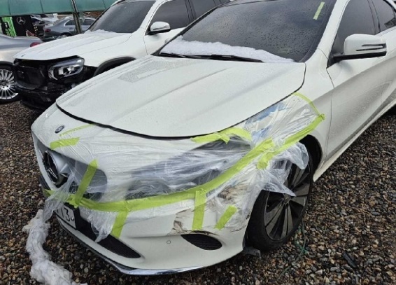 2017 Mercedes-Benz CLA250 4Matic, photograph 3