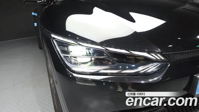 2022 Kia EV6 Long Range, photograph 10