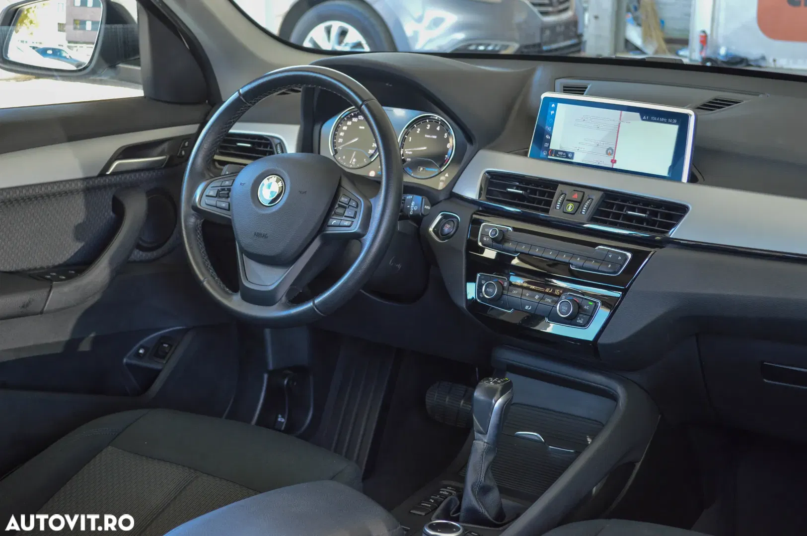 2021 BMW X1 xDrive25e xLine, photograph 4