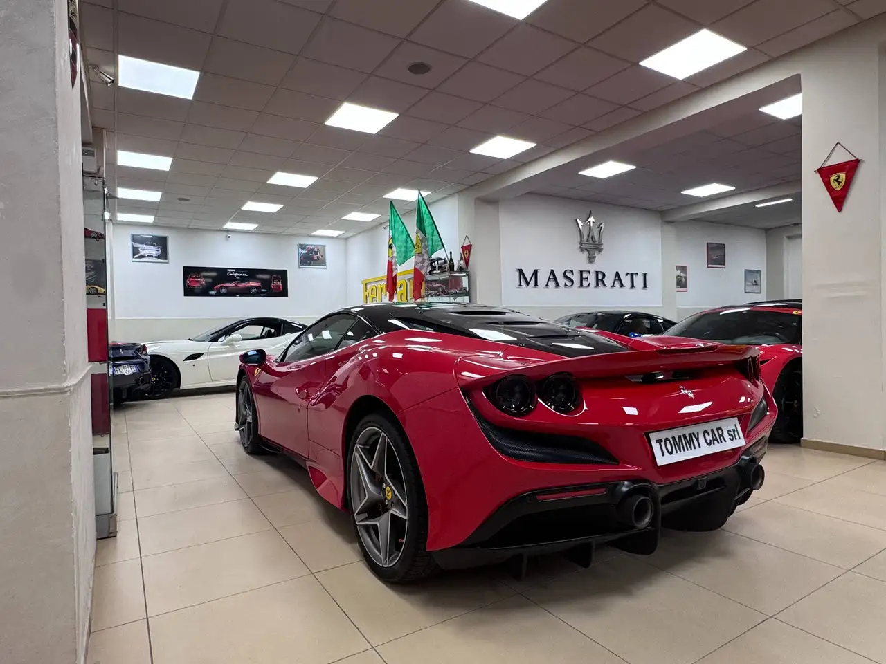 2022 Ferrari F8 Tributo F8 Tributo Coupe Permute auto moto barche gommoni e Rolex., photograph 6
