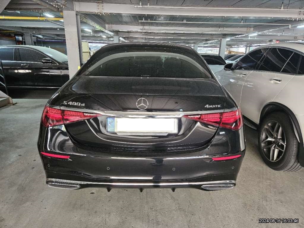2022 Mercedes-Benz S400 d 4MATIC, photograph 3