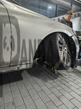 2022 Mercedes-Benz E350 4MATIC, photograph 3