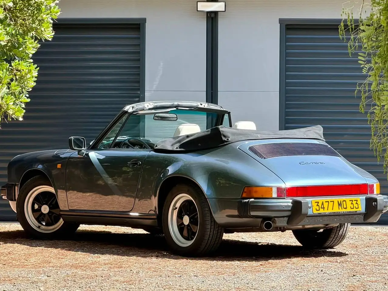 1988 Porsche 911 911 Cabriolet Carrera, photograph 7