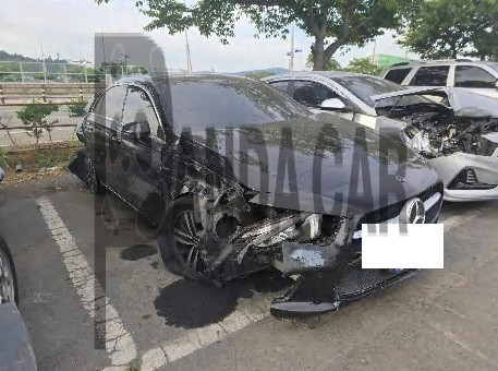 2022 Mercedes-Benz A200 d Sedan, photograph 3