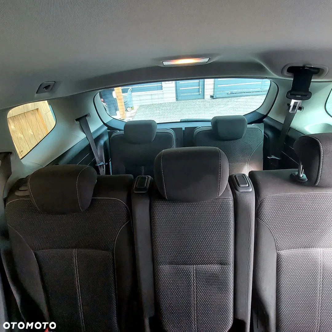 2016 Opel Zafira 2.0 CDTI Cosmo S&S, photograph 10