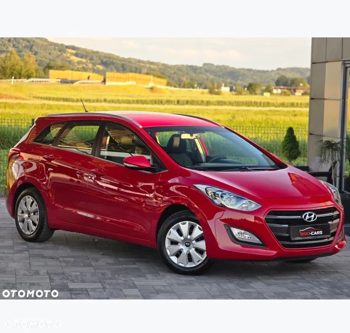 Hyundai i30 blue 1.6 GDI Passion — photo 1 of 13