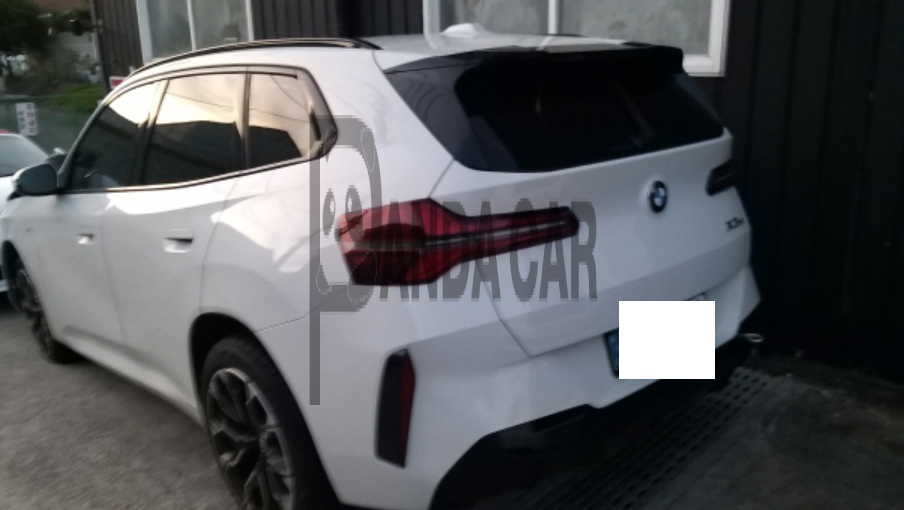 2025 BMW X3 20 xDrive, photograph 2
