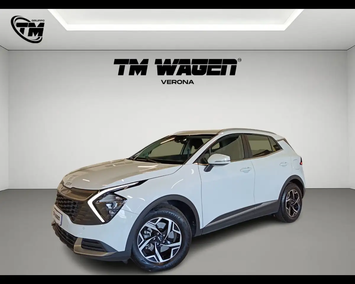Kia Sportage 1.6 CRDi MHEV DCT Business — photo 1 of 15