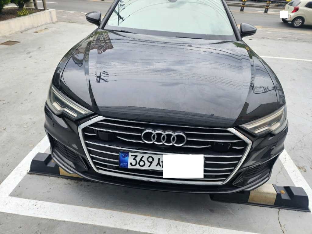 2020 Audi A6 45 TFSI, photograph 2