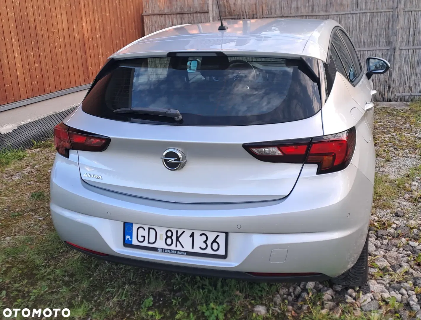 2020 Opel Astra 1.5 CDTI Edition S&S, photograph 3