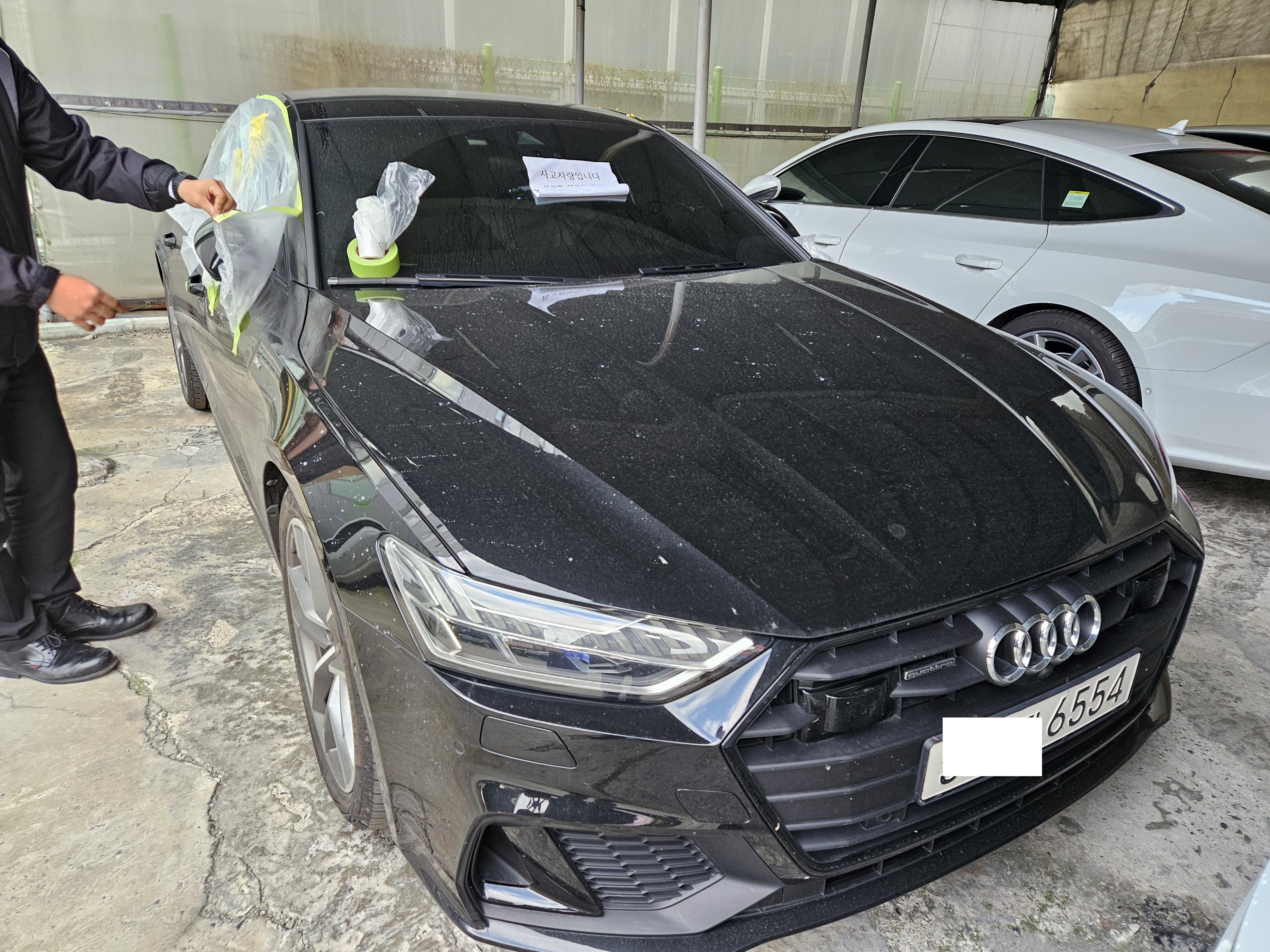 2022 Audi A7 55 TFSI quattro, photograph 2