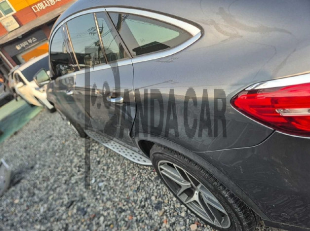 2018 Mercedes-Benz GLE350 d 4Matic Coupe, photograph 2