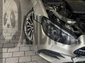 2022 Mercedes-Benz E350 4MATIC, photograph 2