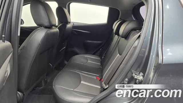2018 ChevroletGMDaewoo Spark LS, photograph 4