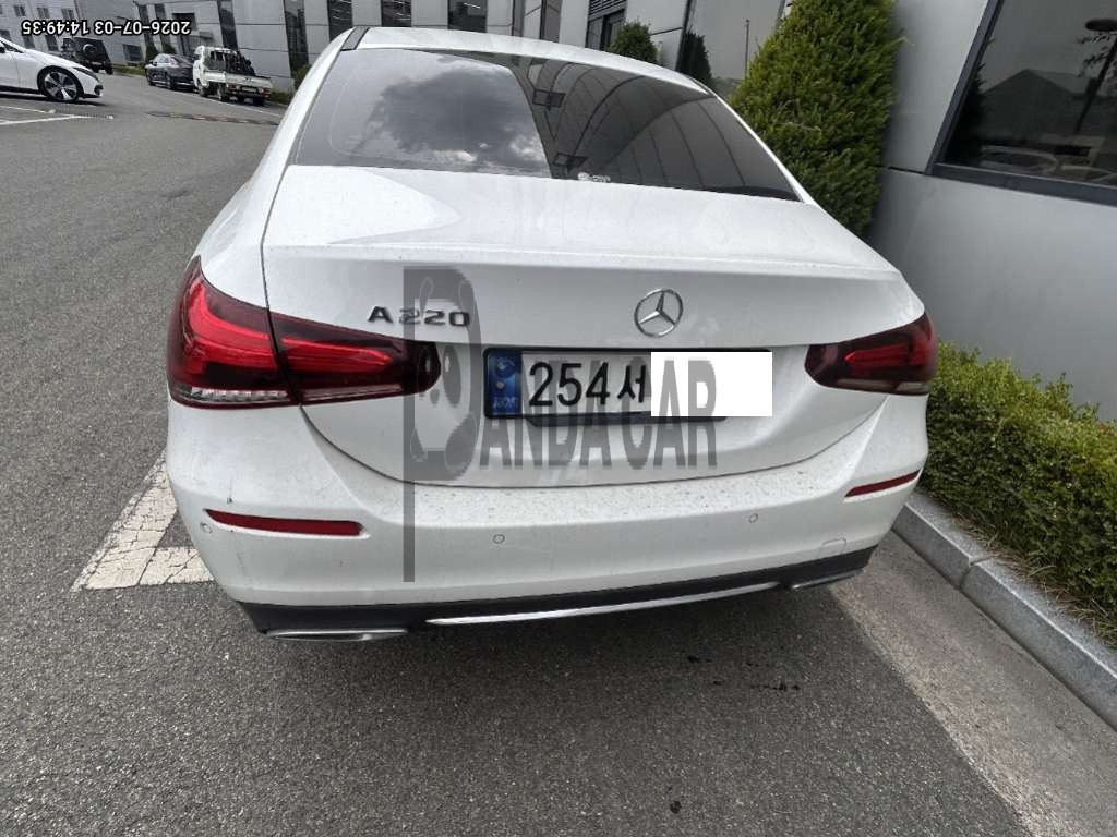 2023 Mercedes-Benz A220 Sedan, photograph 2