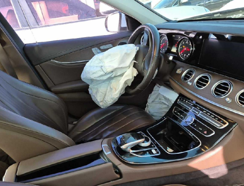 2018 Mercedes-Benz E220 d, photograph 4
