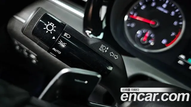 Kia K5 1.6 Turbo — photo 1 of 20