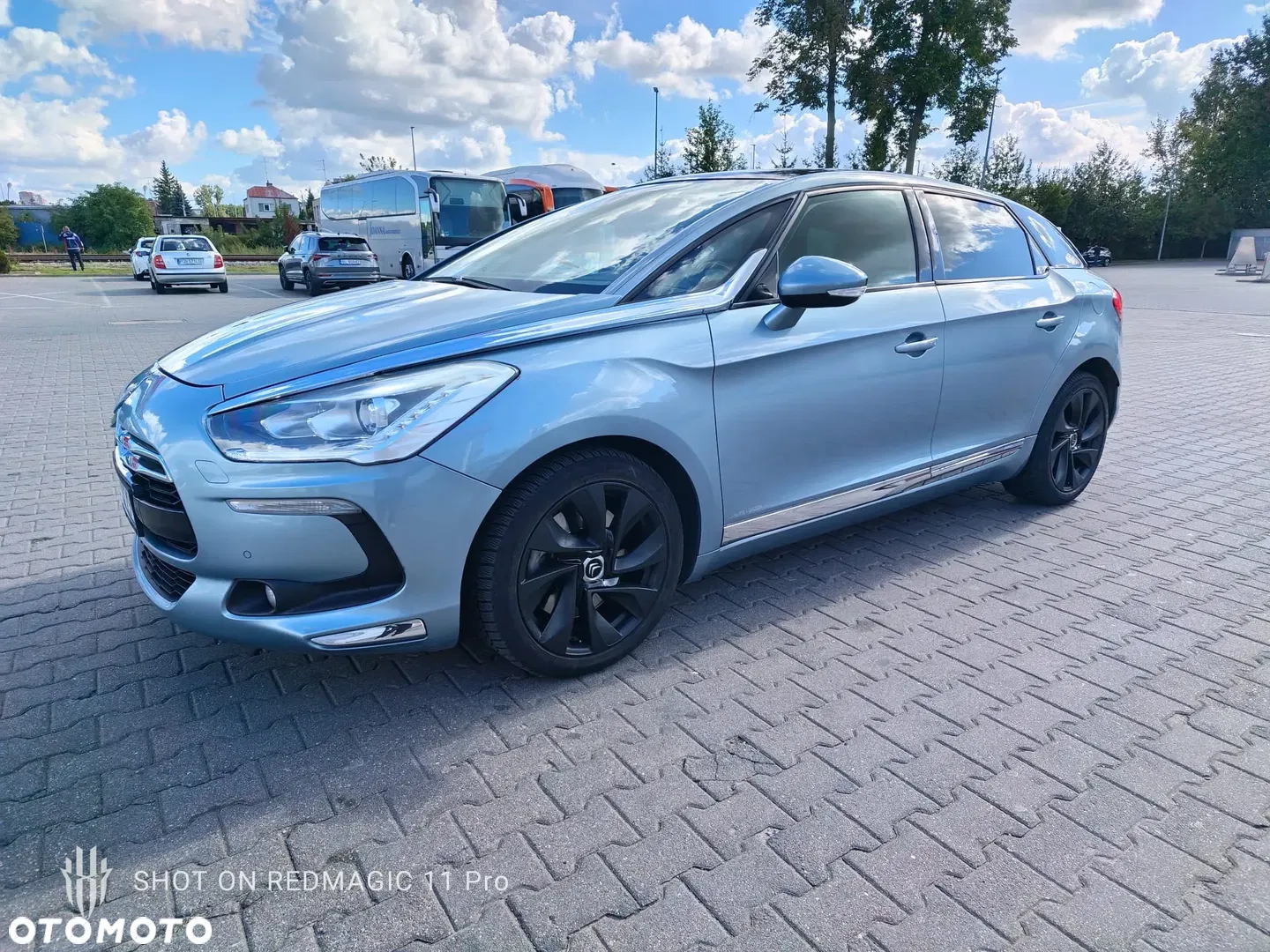 Citroën DS5 2.0 HDi SportChic — photo 1 of 18