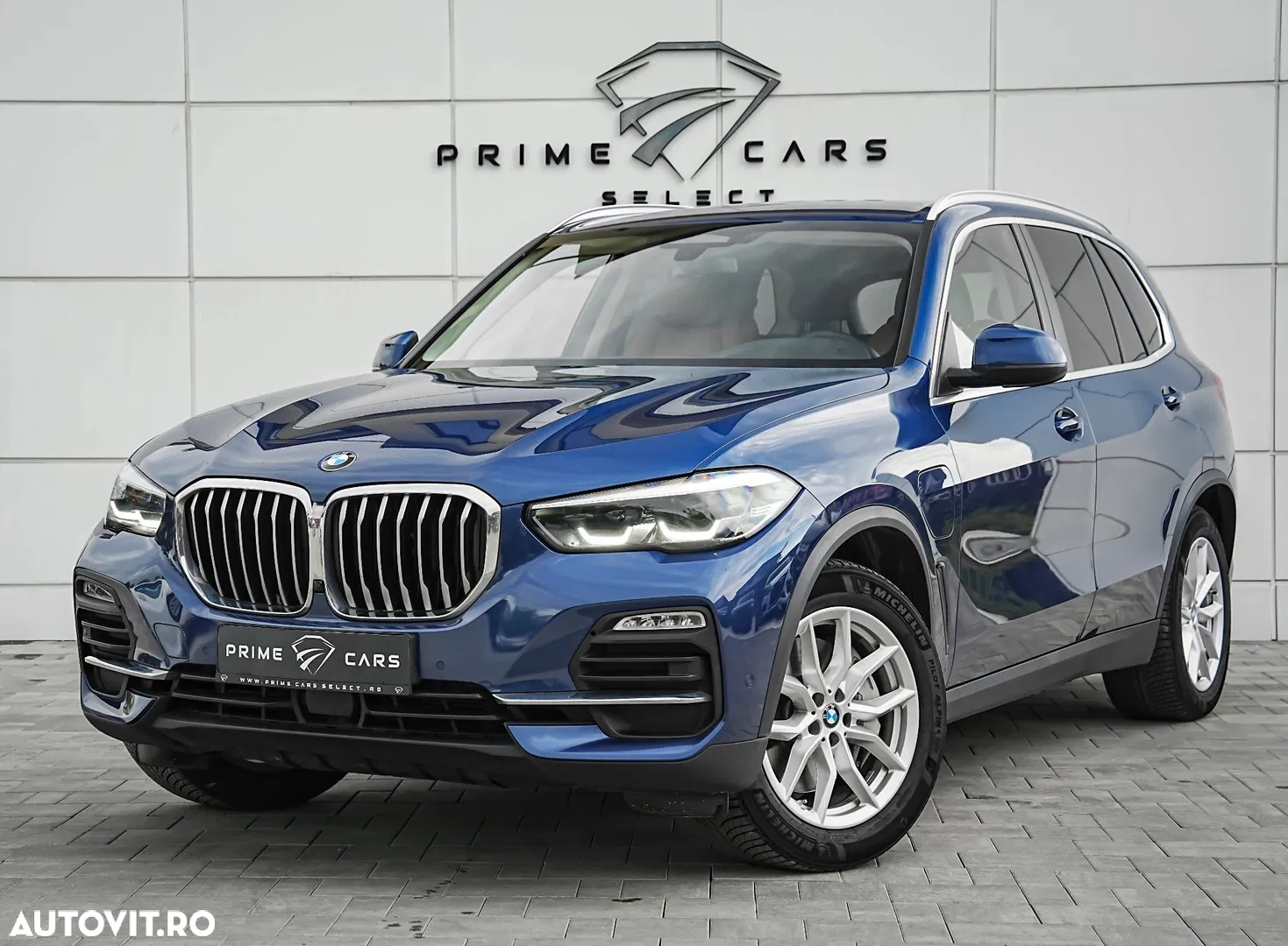 2021 BMW X5 xDrive45e, photograph 1