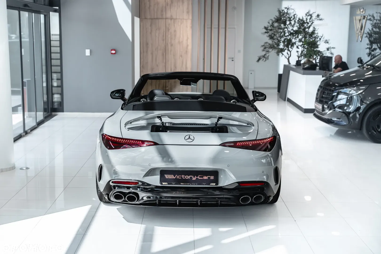 2023 Mercedes-Benz SL, photograph 8