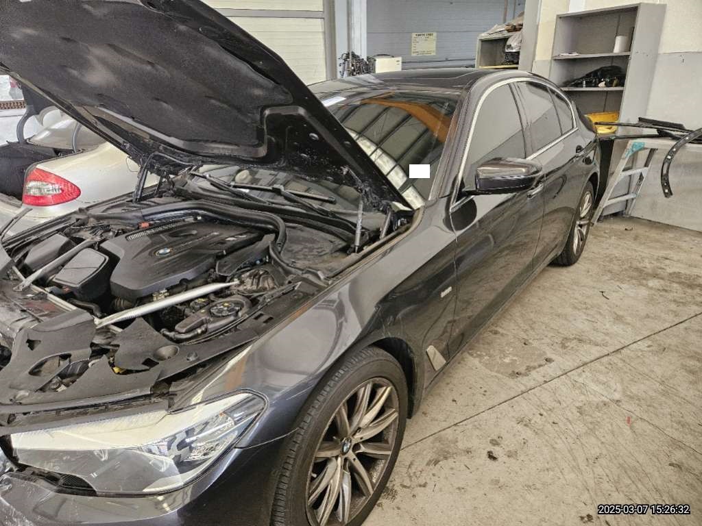 2018 BMW 520i, photograph 4