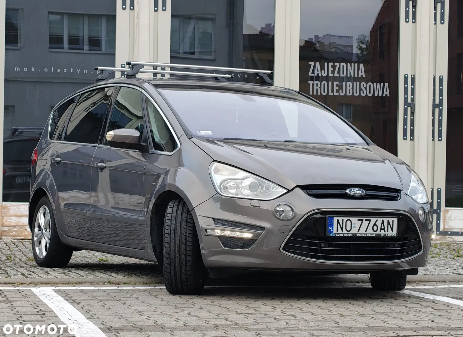 2012 Ford S-Max, photograph 3