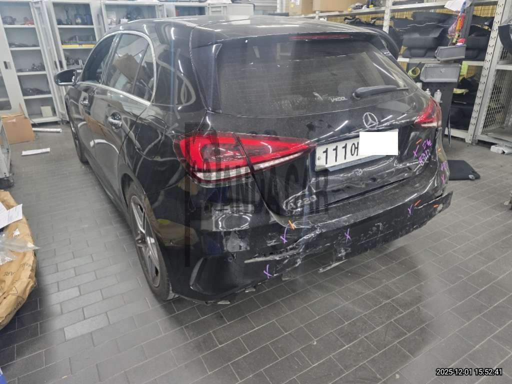 2020 Mercedes-Benz A220, photograph 3