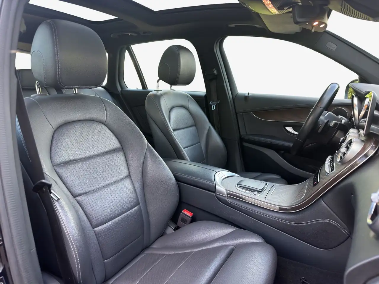 2019 Mercedes-Benz GLC 220 d 4MATIC Offroad°PANO°AHK°NAVI°KAM°LED°, photograph 6