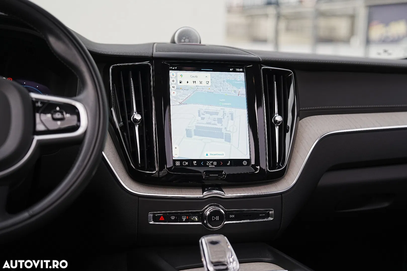 2021 Volvo XC 60 Recharge T6 Twin Engine eAWD Inscription Expression, photograph 12