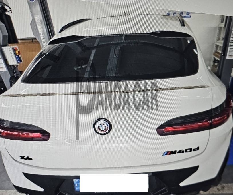 2022 BMW X4 xDrive20d, photograph 1