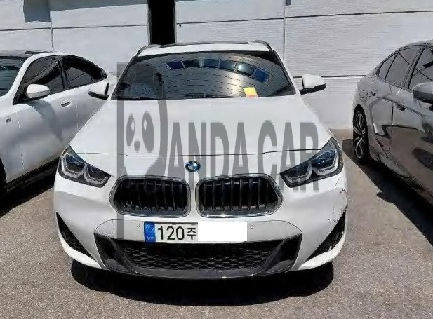 2023 BMW X2 xDrive20i, photograph 1