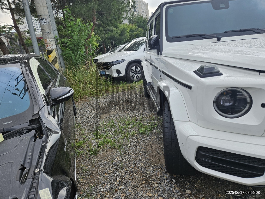 2021 Mercedes-Benz MercedesAMG G63, photograph 2