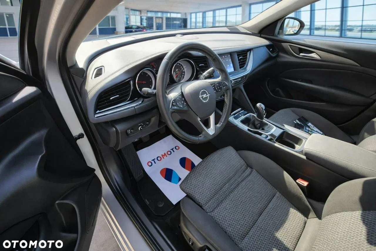 2021 Opel Insignia 1.5 CDTI Business Elegance S&S, photograph 11