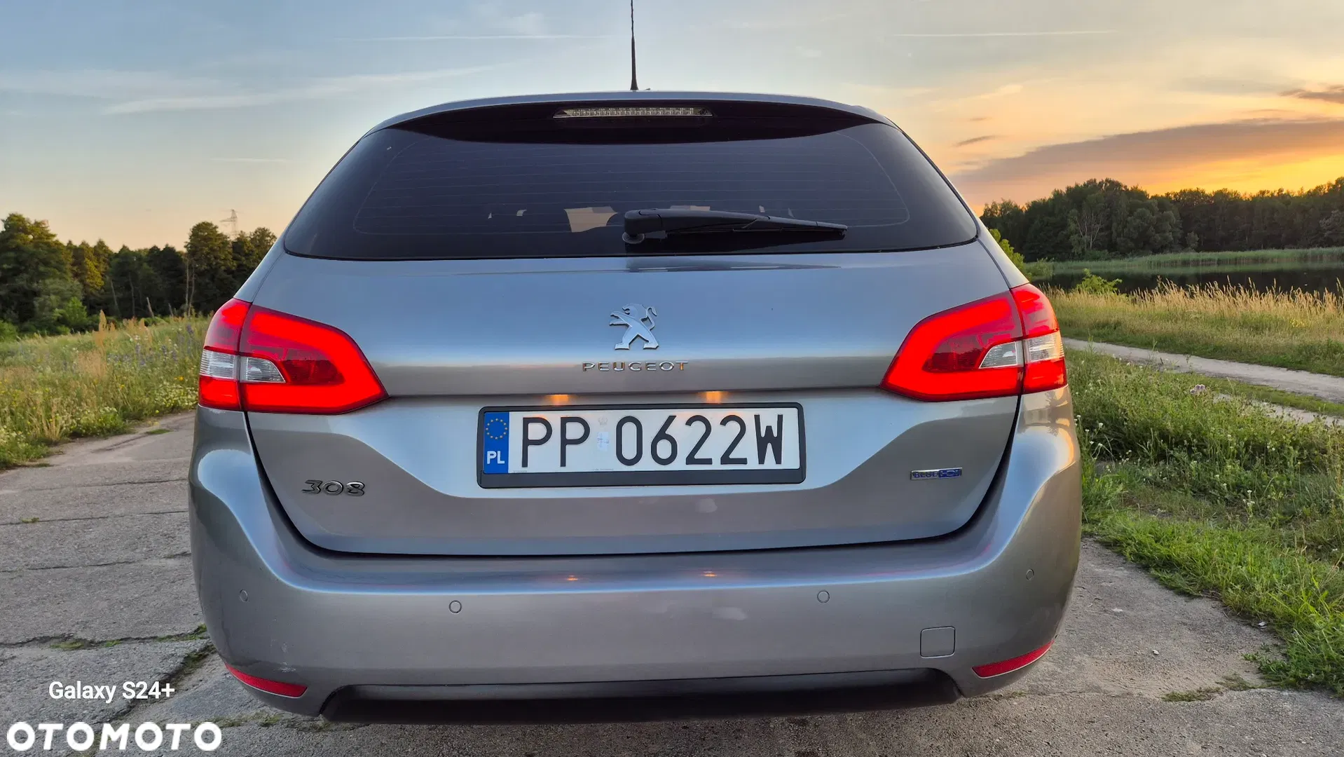 2016 Peugeot 308 BlueHDi 150 Stop & Start Allure, photograph 7