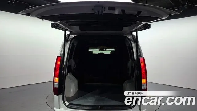2024 Hyundai Staria HEV 1.6 Cargo 5-Seater, photograph 11
