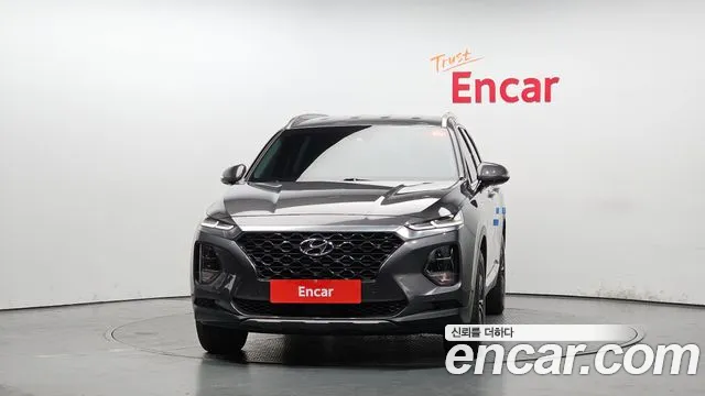 2019 Hyundai Santafe Diesel 2.0 2WD, photograph 3
