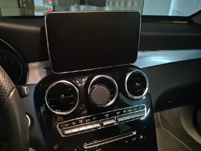 2019 Mercedes-Benz GLC350 e 4Matic, photograph 5