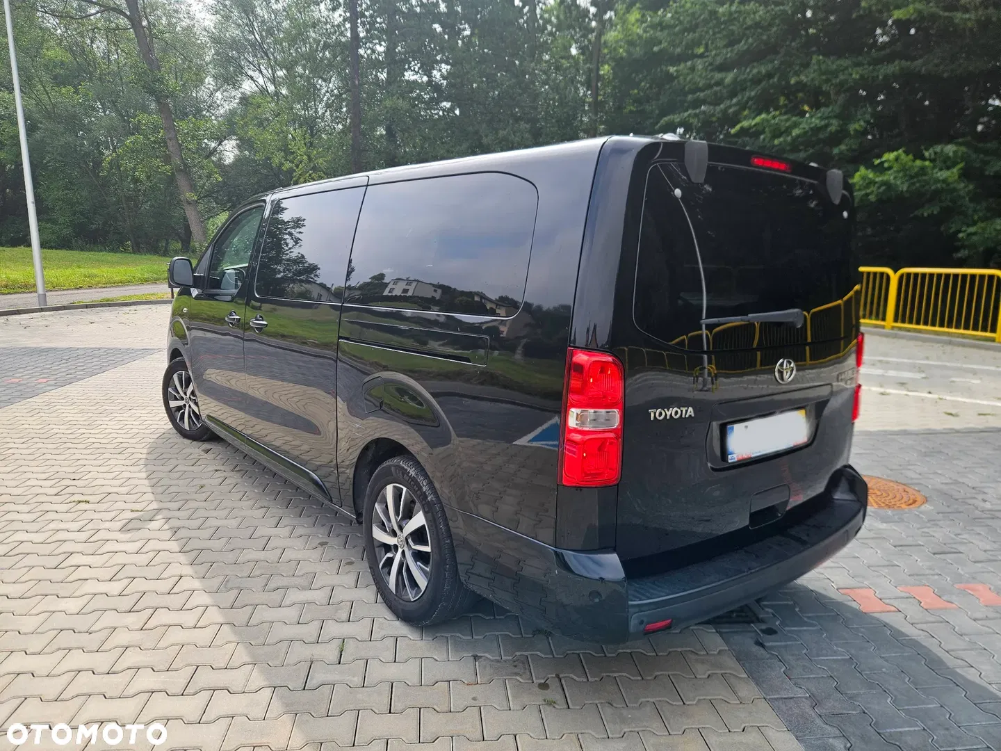 2021 Toyota ProAce Kombi D-4D Medium 2,8t, photograph 12