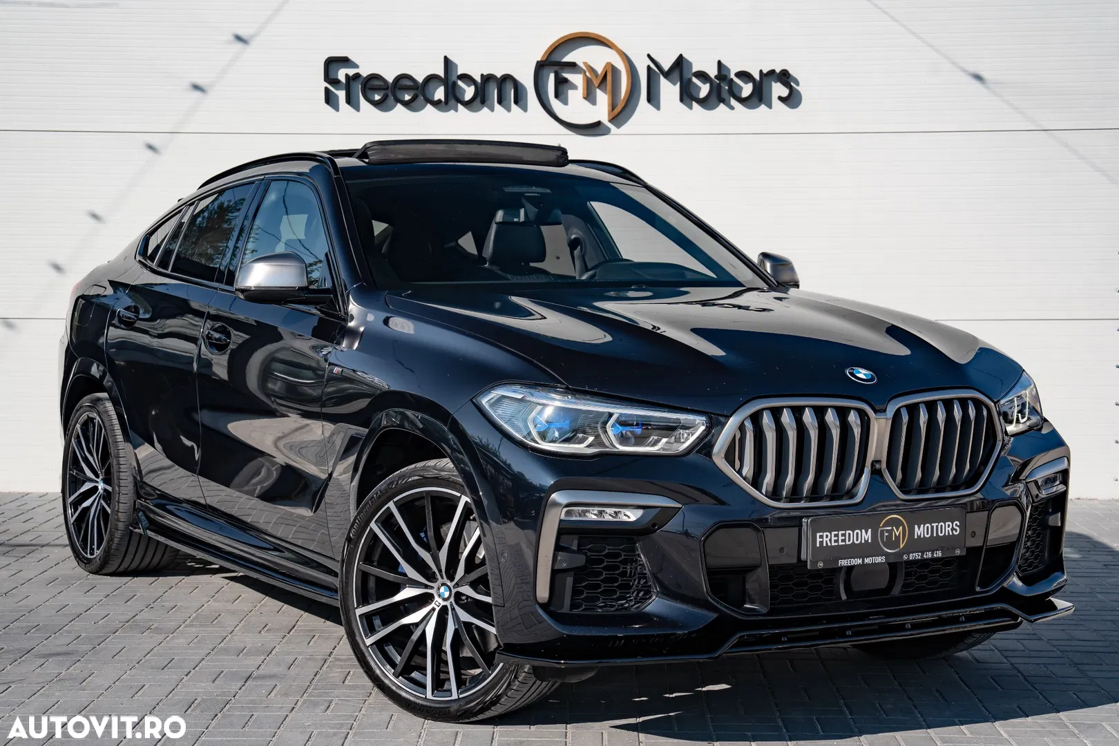 2019 BMW X6 M M50i, photograph 1