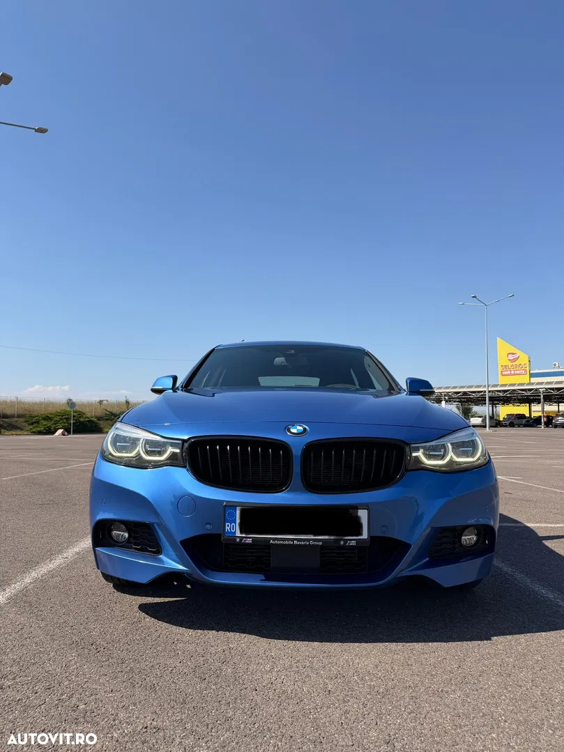 2019 BMW Seria 3, photograph 4
