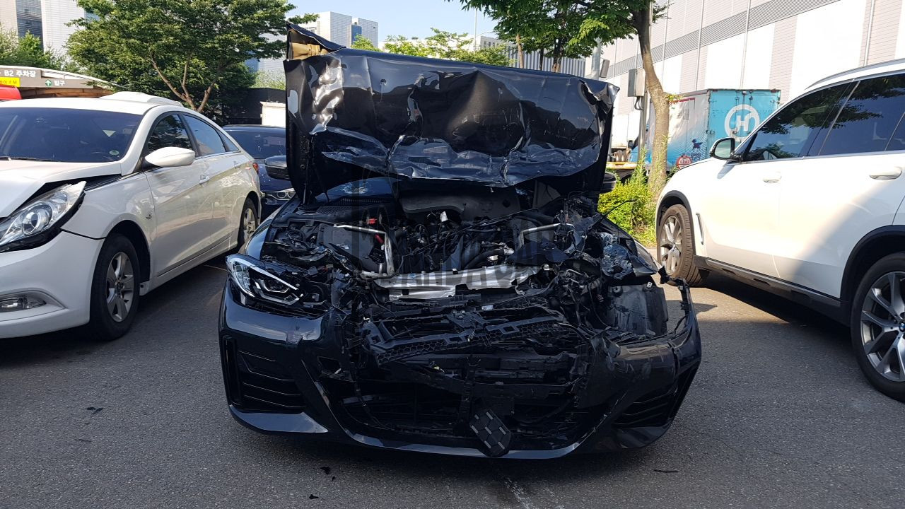 2023 BMW 420i Gran Coupe, photograph 2