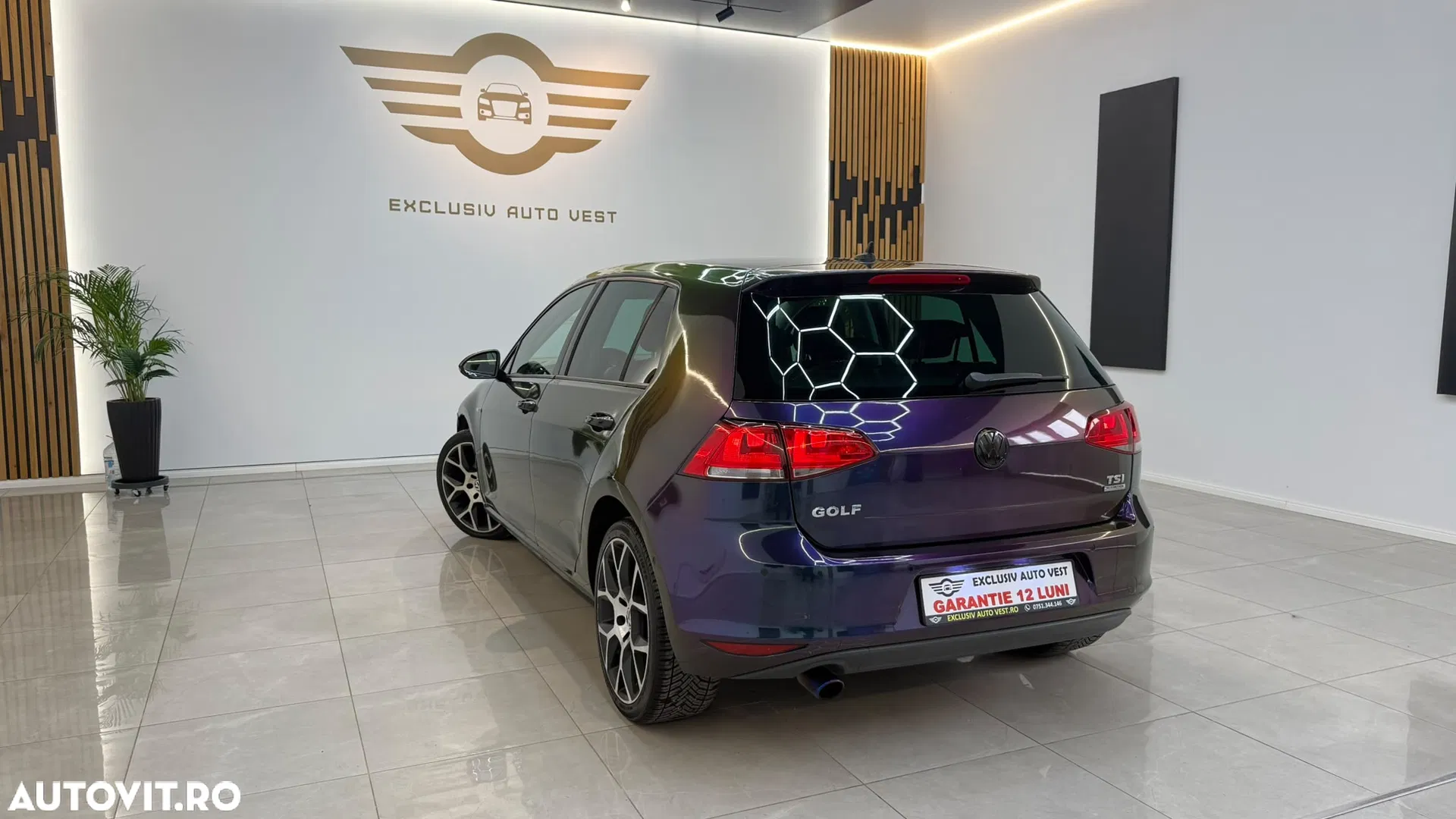 2014 Volkswagen Golf, photograph 12