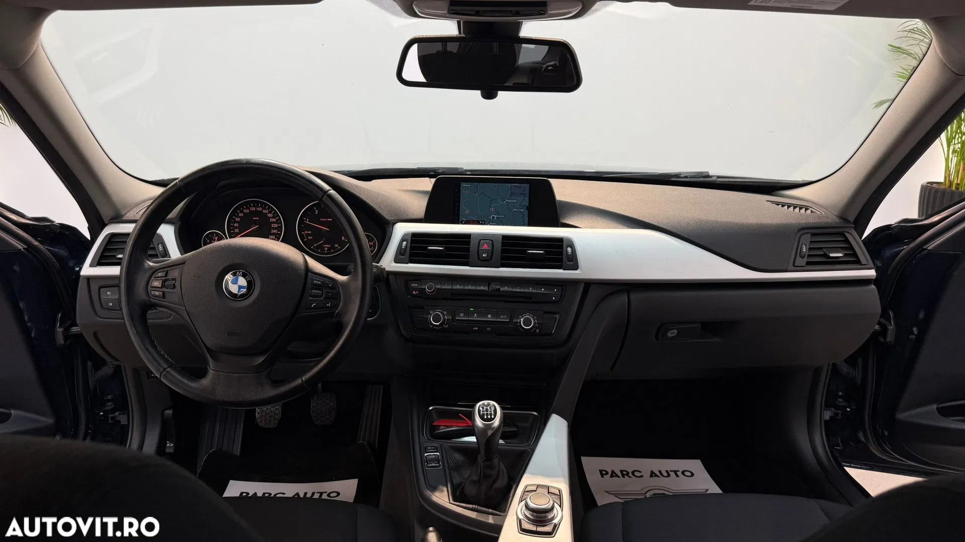 2013 BMW Seria 3 318d, photograph 6