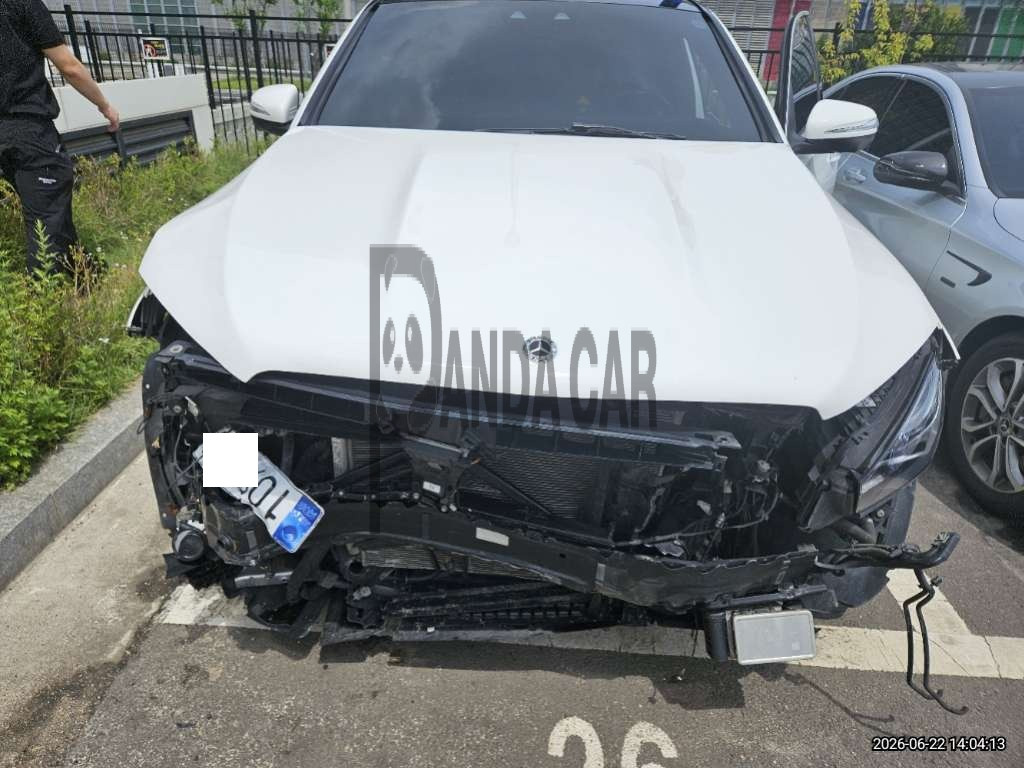 2021 Mercedes-Benz GLE400 d 4MATIC Coupe, photograph 1