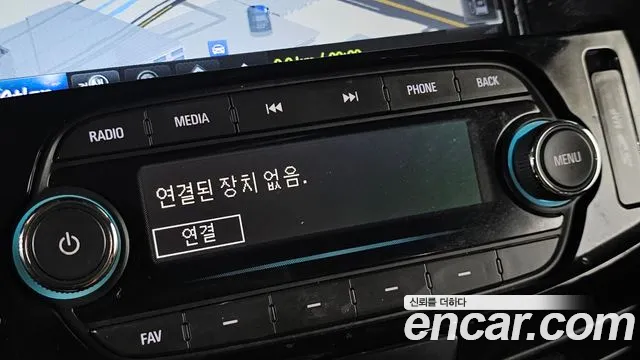 2017 ChevroletGMDaewoo Spark LTZ, photograph 7