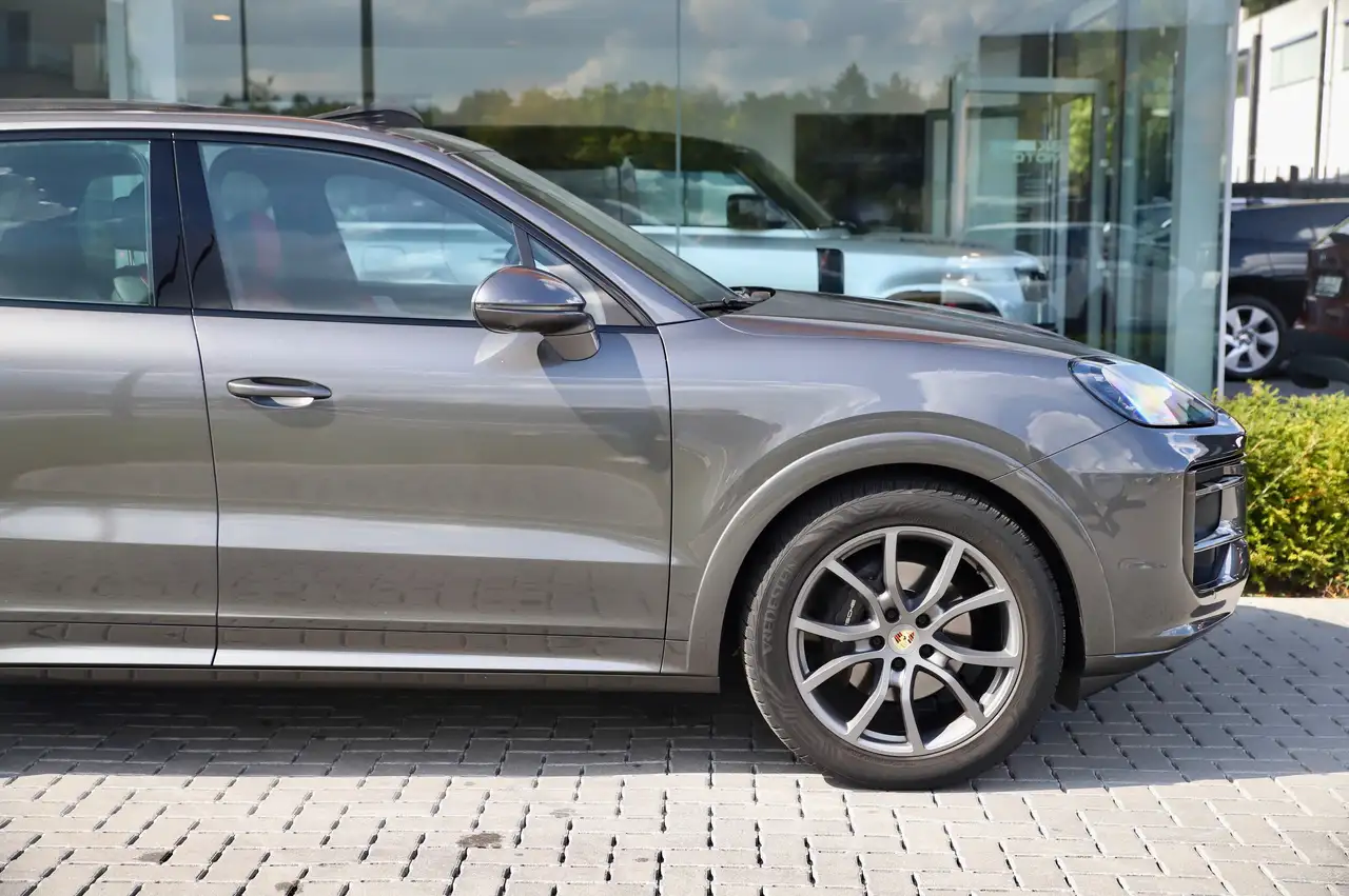 2023 Porsche Cayenne 3.0 Turbo V6 - Pano - 360 - PDLS - Air Suspension - ACC - Ambiant - ..., photograph 8